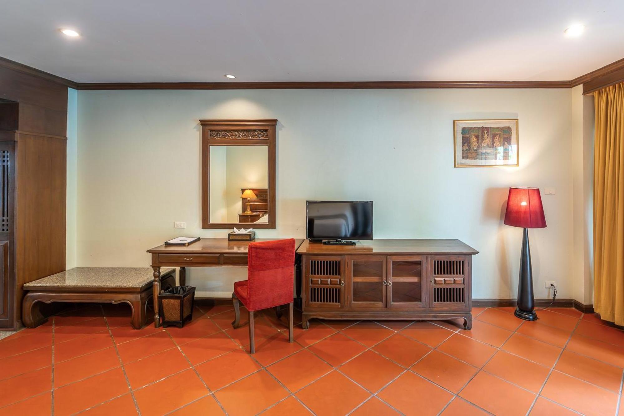 Deluxe Double or Twin Room Pool Access,1758323049:JPEG