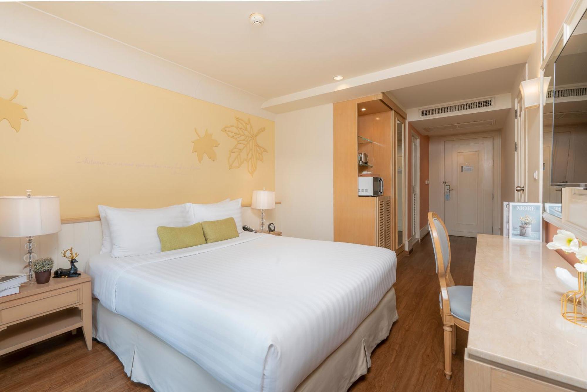 Premier Room Balcony