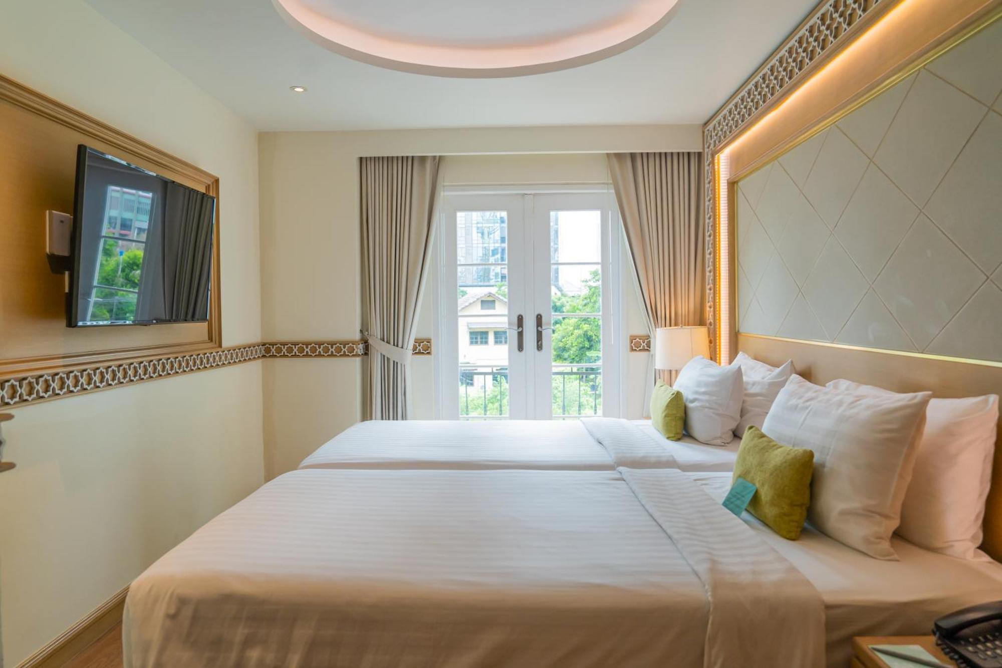 Deluxe Double or Twin Room