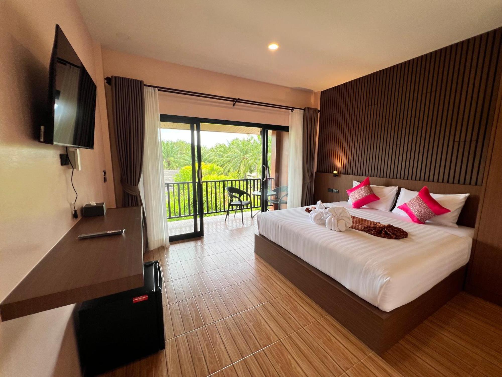 Double Room with Mountain View