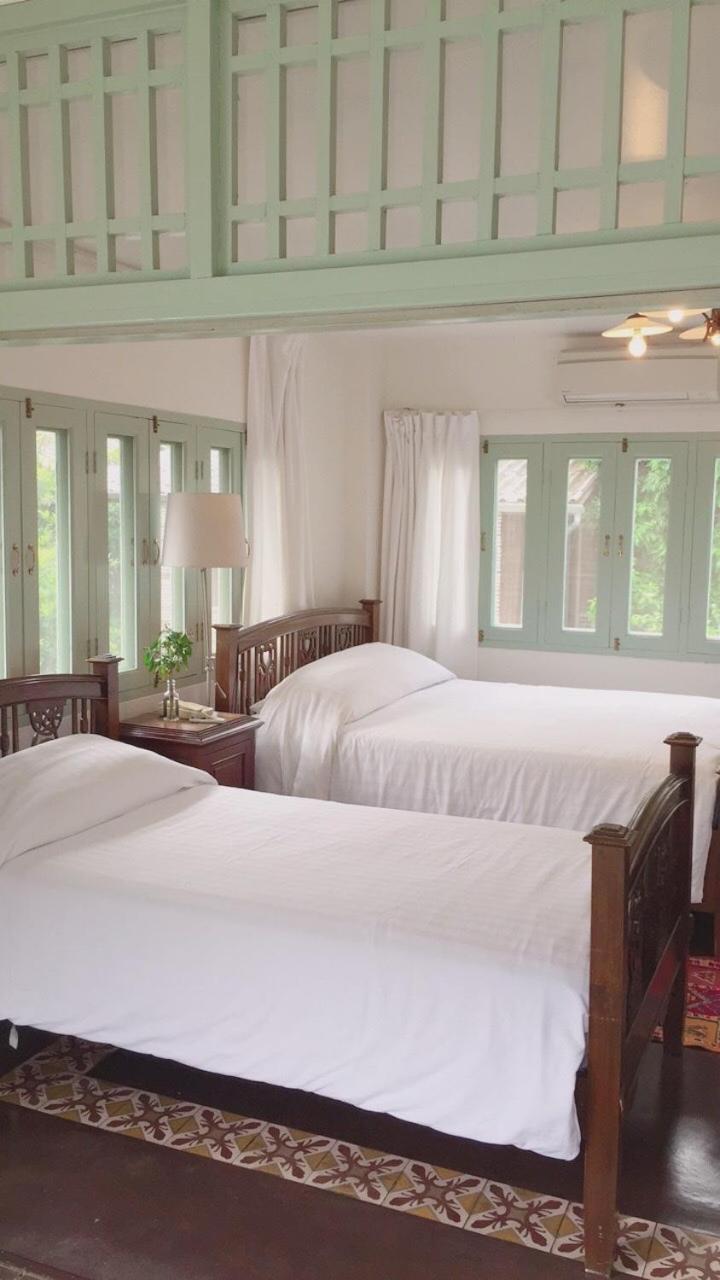 Deluxe Private Balcony Room — Large BedSingle Bed