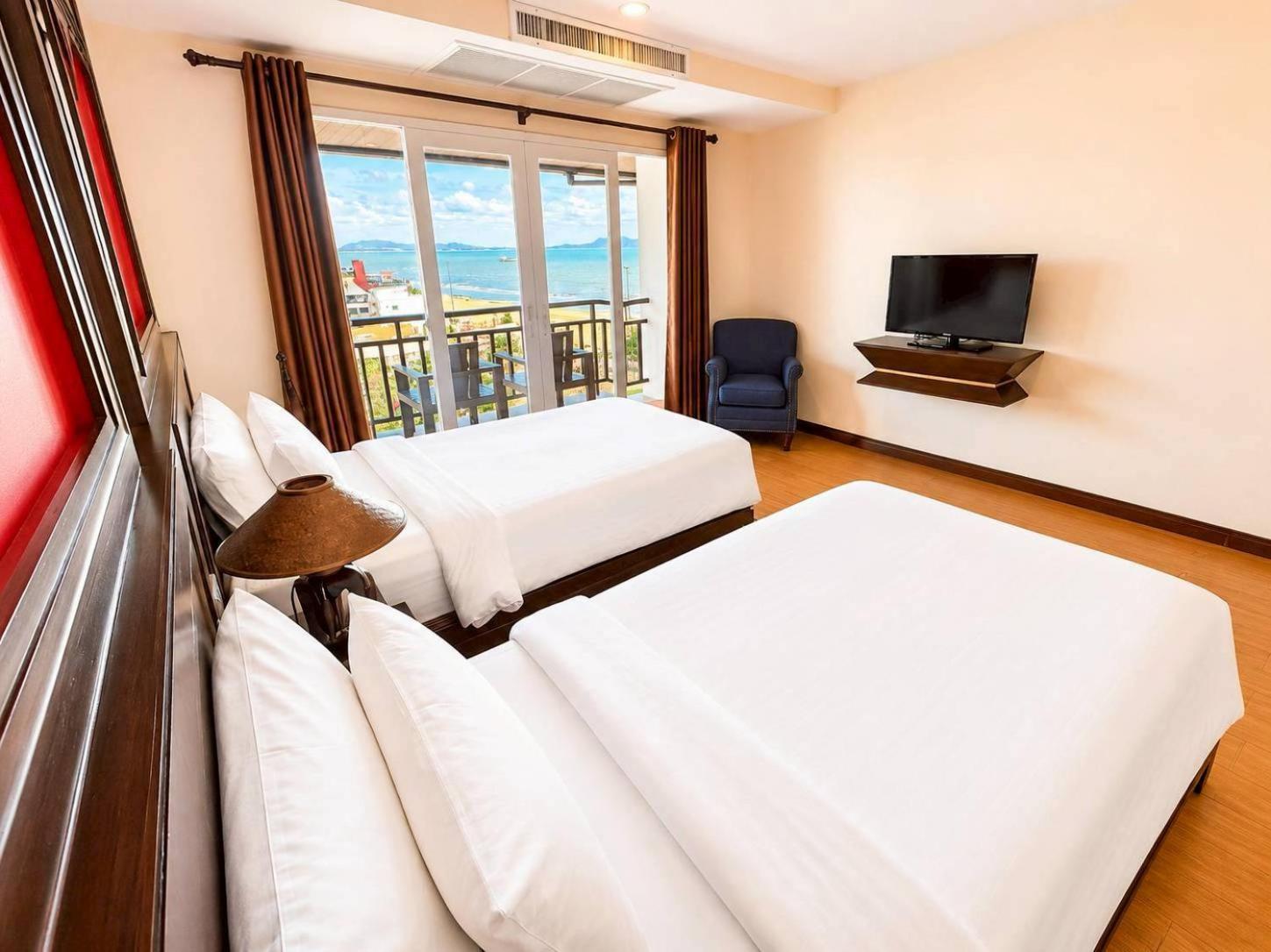 Superior Twin Room with Sea View