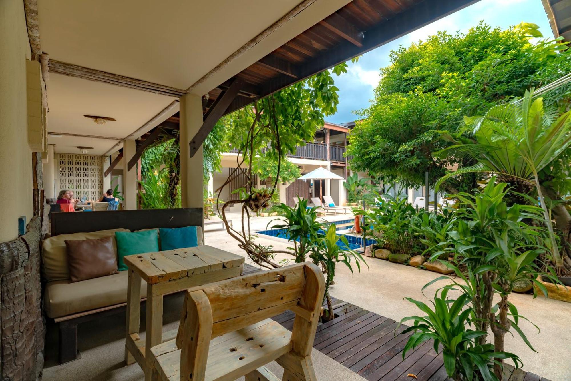Poolside Terrace