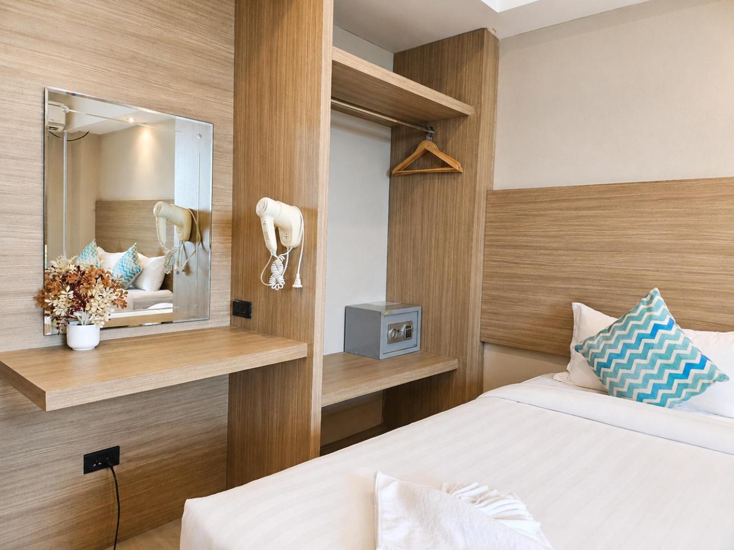 Executive Suite
