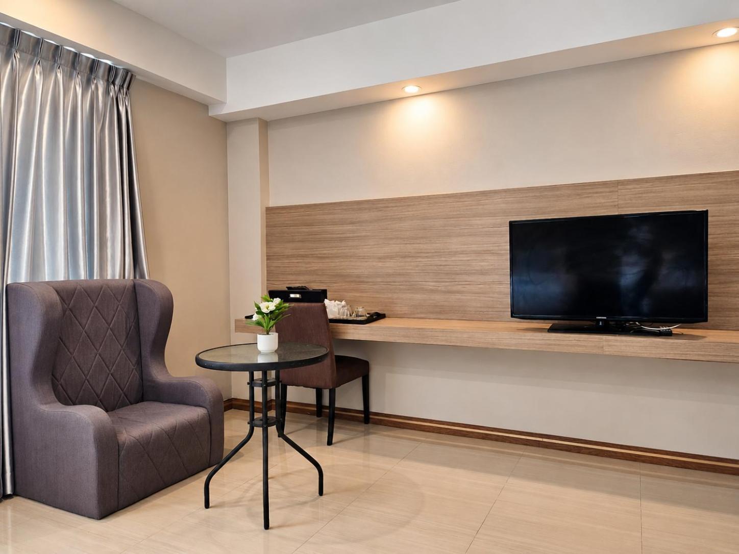 Executive Suite