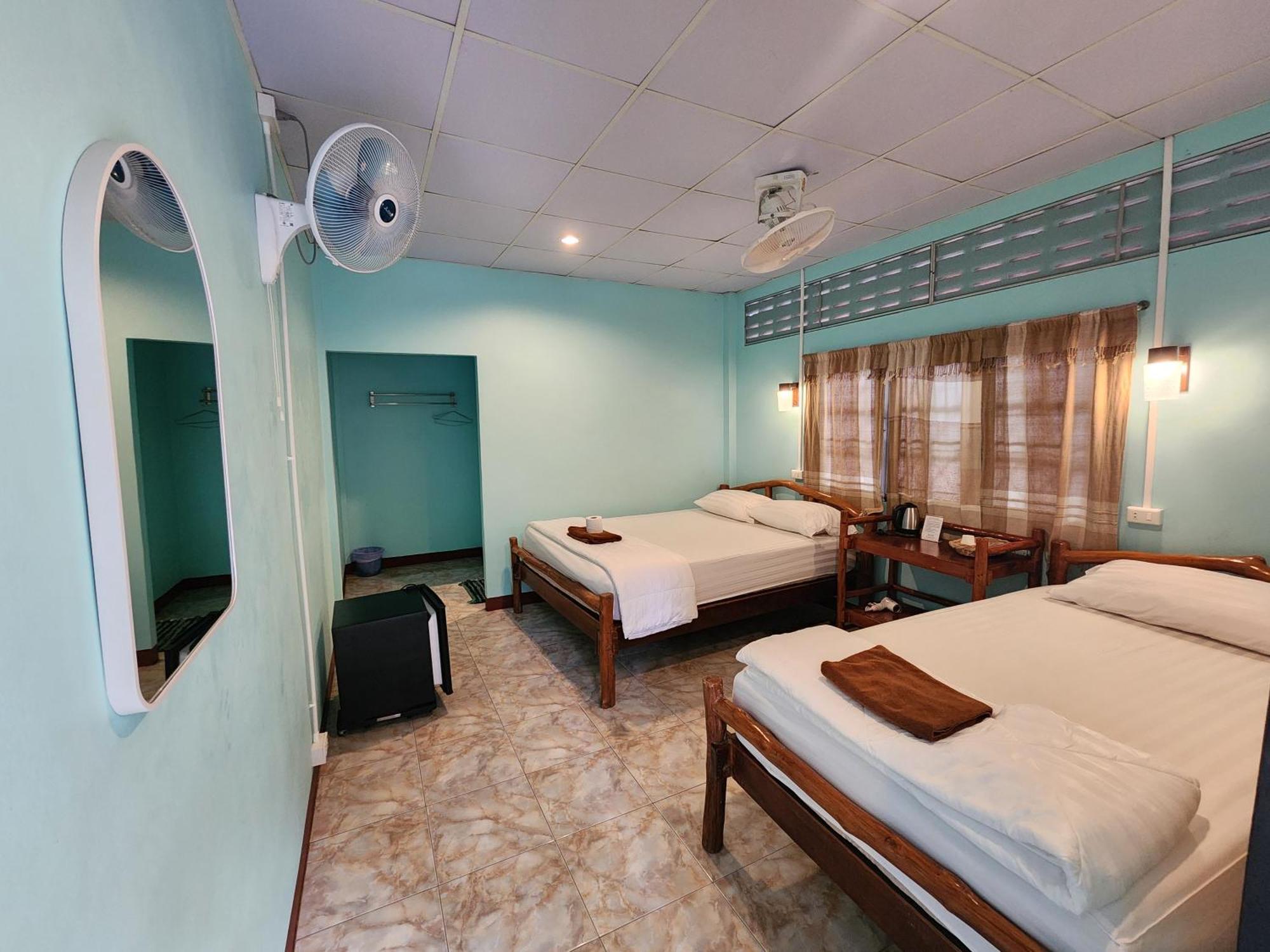 Standard Fan Room No Air Conditioner