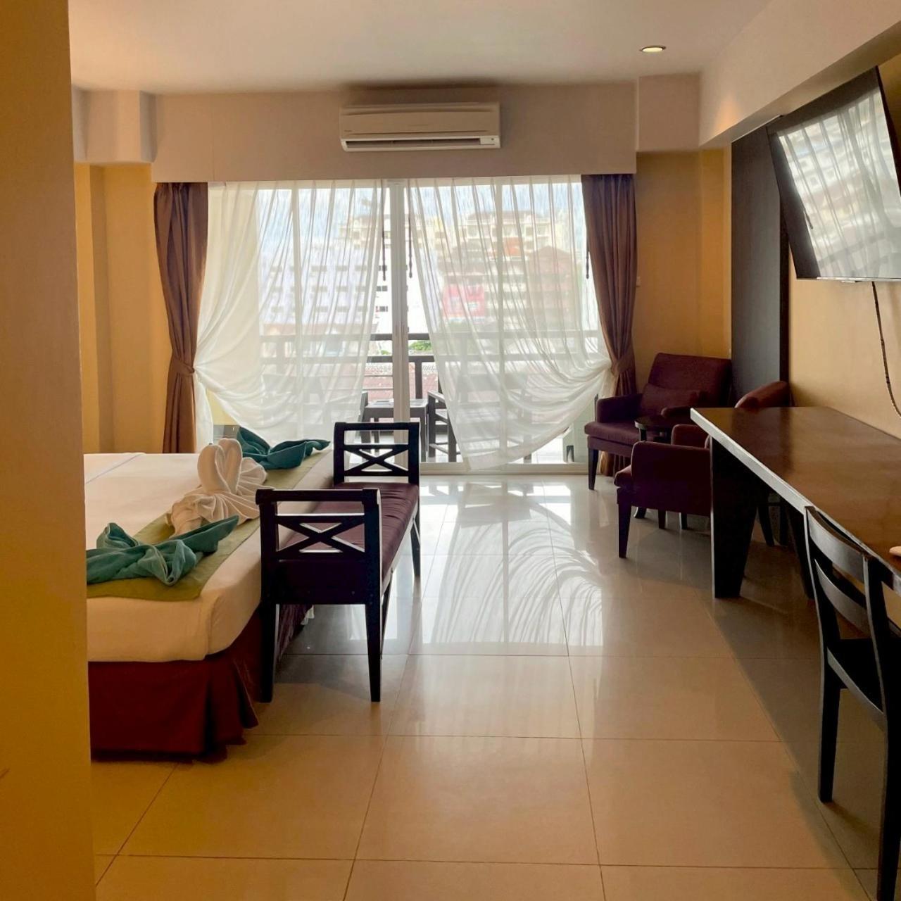 Grand Deluxe Double Room