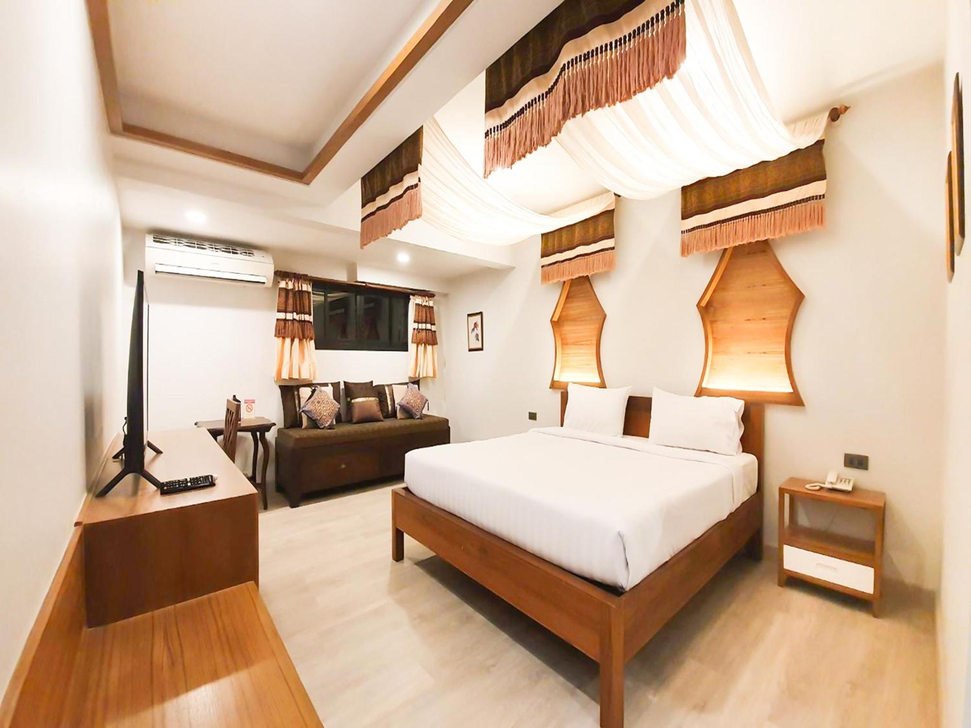 Large Double Room
