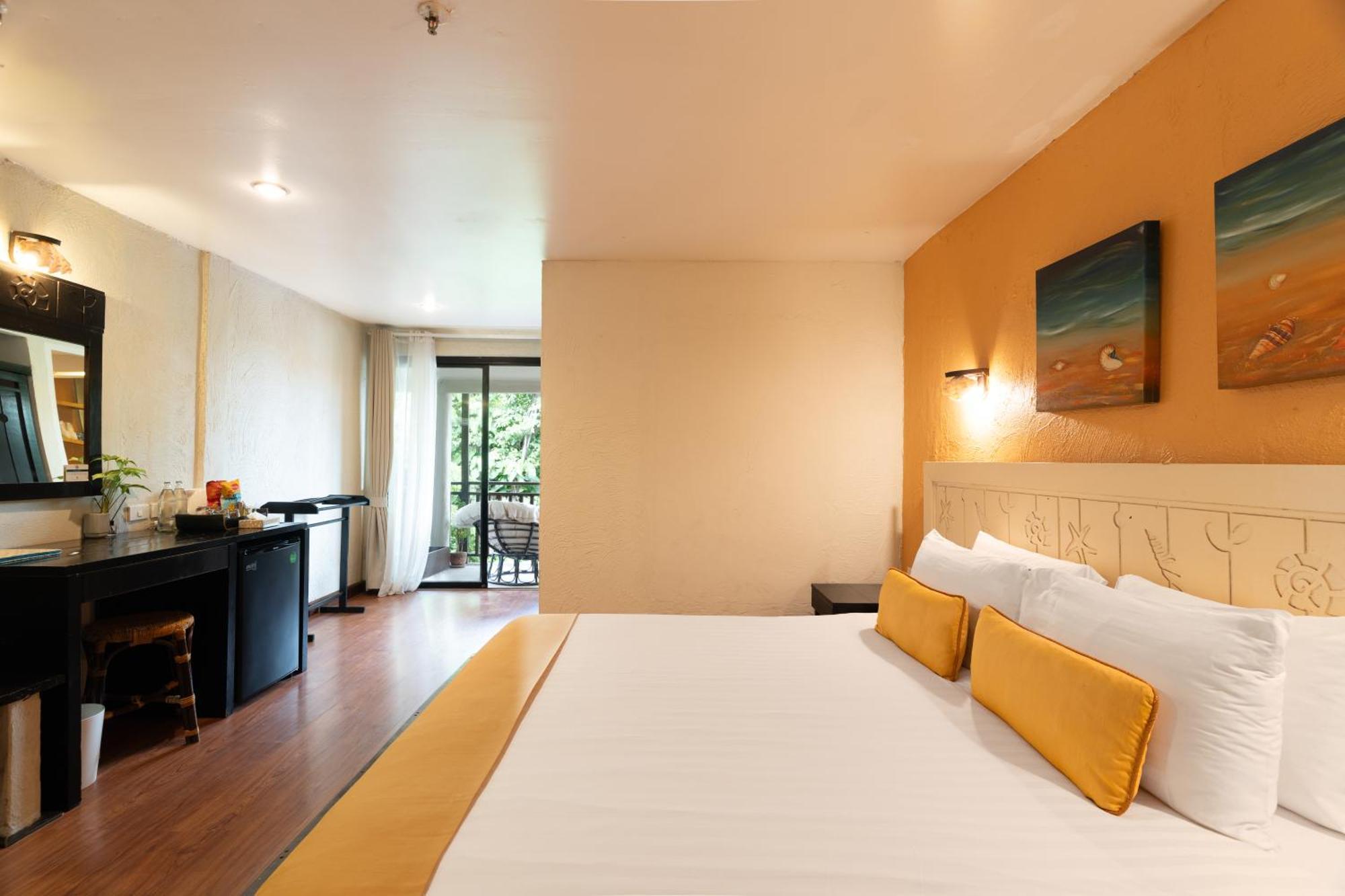 Deluxe Double or Twin Room