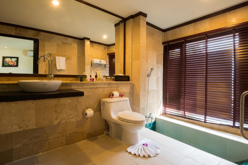 Deluxe Doppel- oder Zweibettzimmer mit Spa-Pool und Meerblick