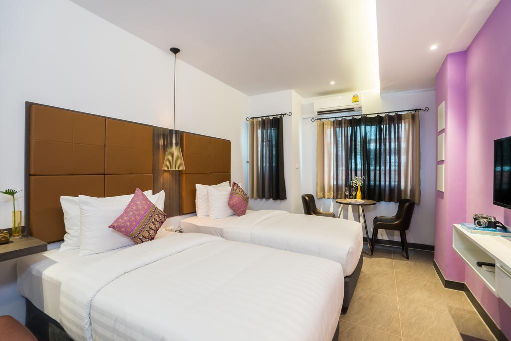 Deluxe Twin Room