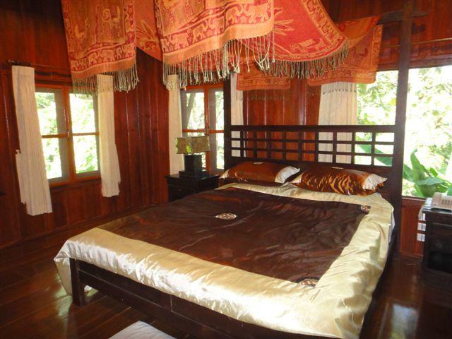 Deluxe Queen Room,405033225:JPEG