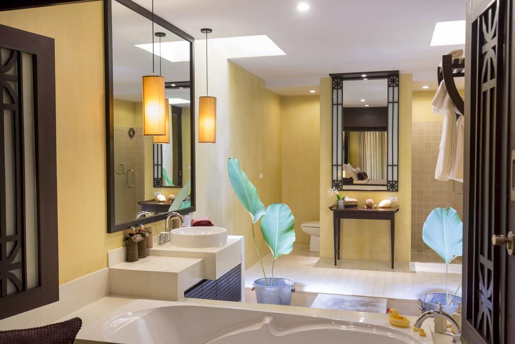 Deluxe Double or Twin Room with Balcony