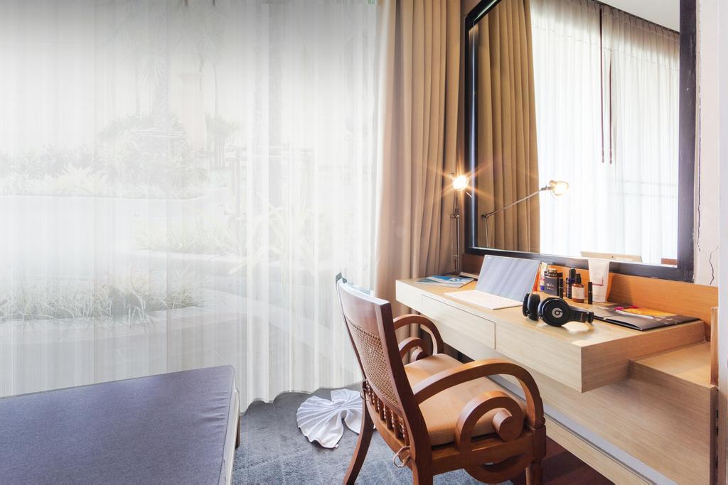 Doppel-/Zweibettzimmer mit Zugang zum Swimmingpool