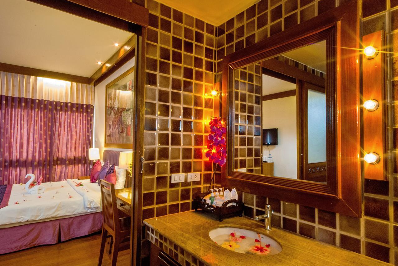 Deluxe Double Room with Balcony,511711098:JPEG