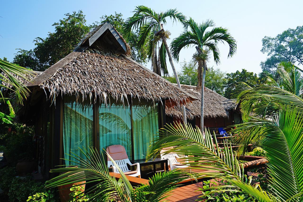 Beach Family Bungalow