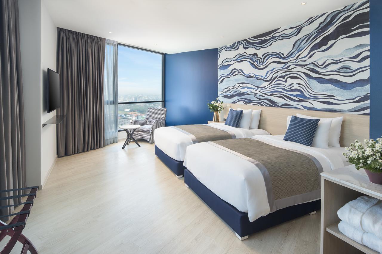 Grand Deluxe Corner Room with Sea View