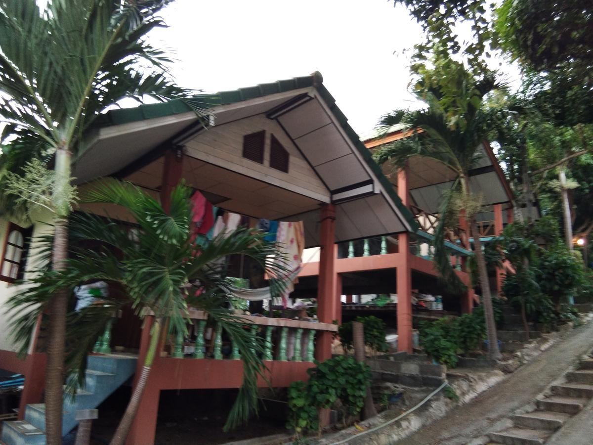 Bungalow with Fan