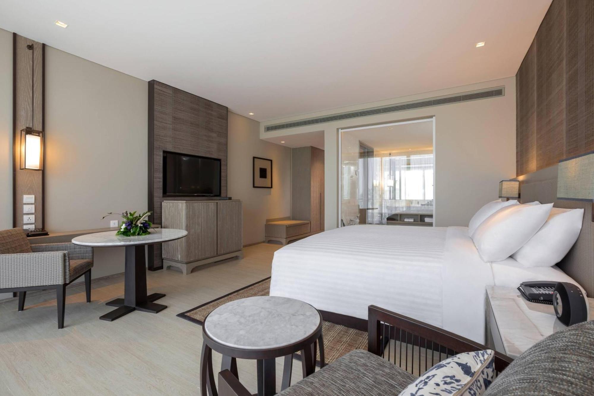 Deluxe Zimmer mit Kingsize-Bett und Balkon