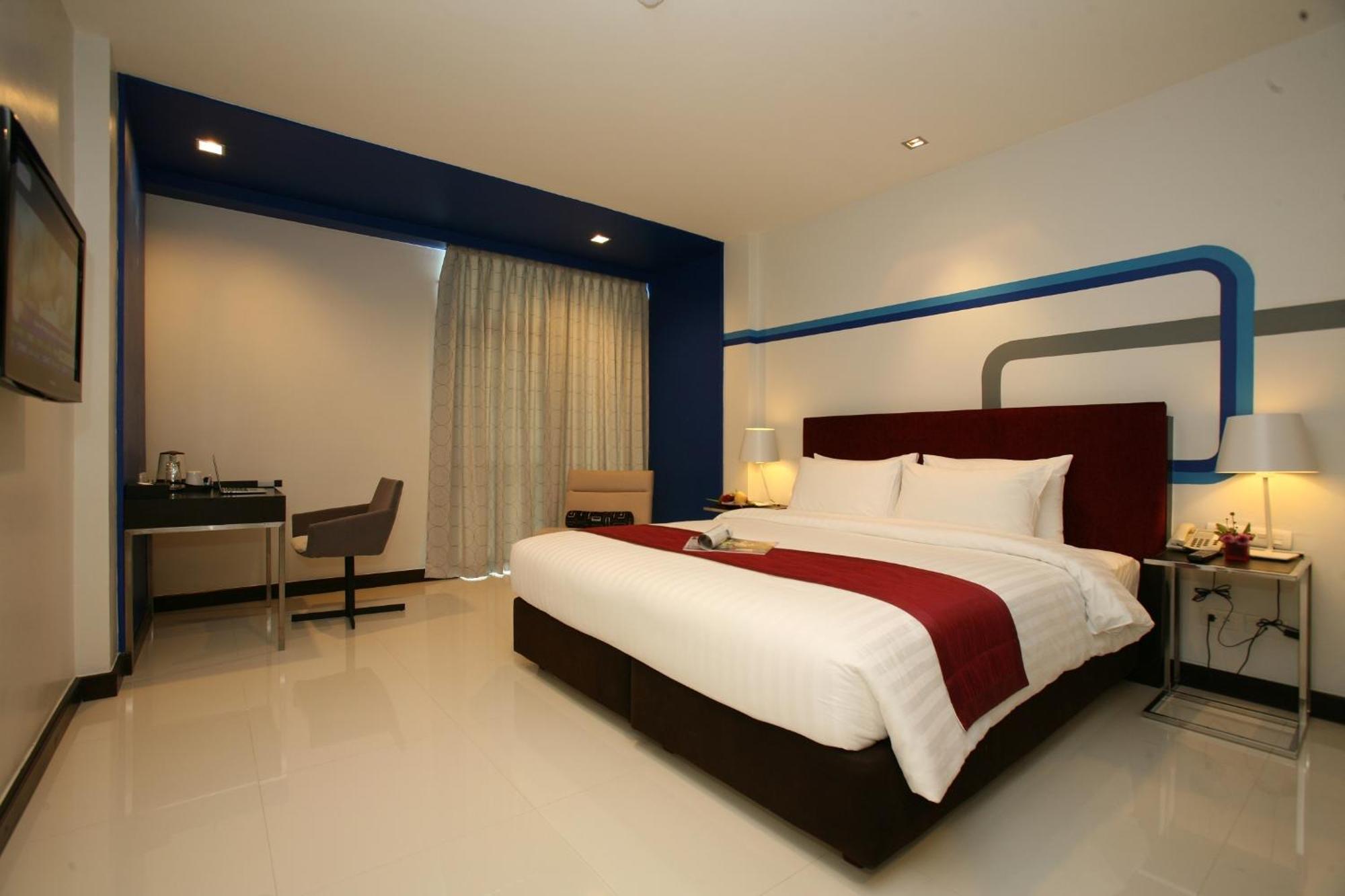 Deluxe Double or Twin Room