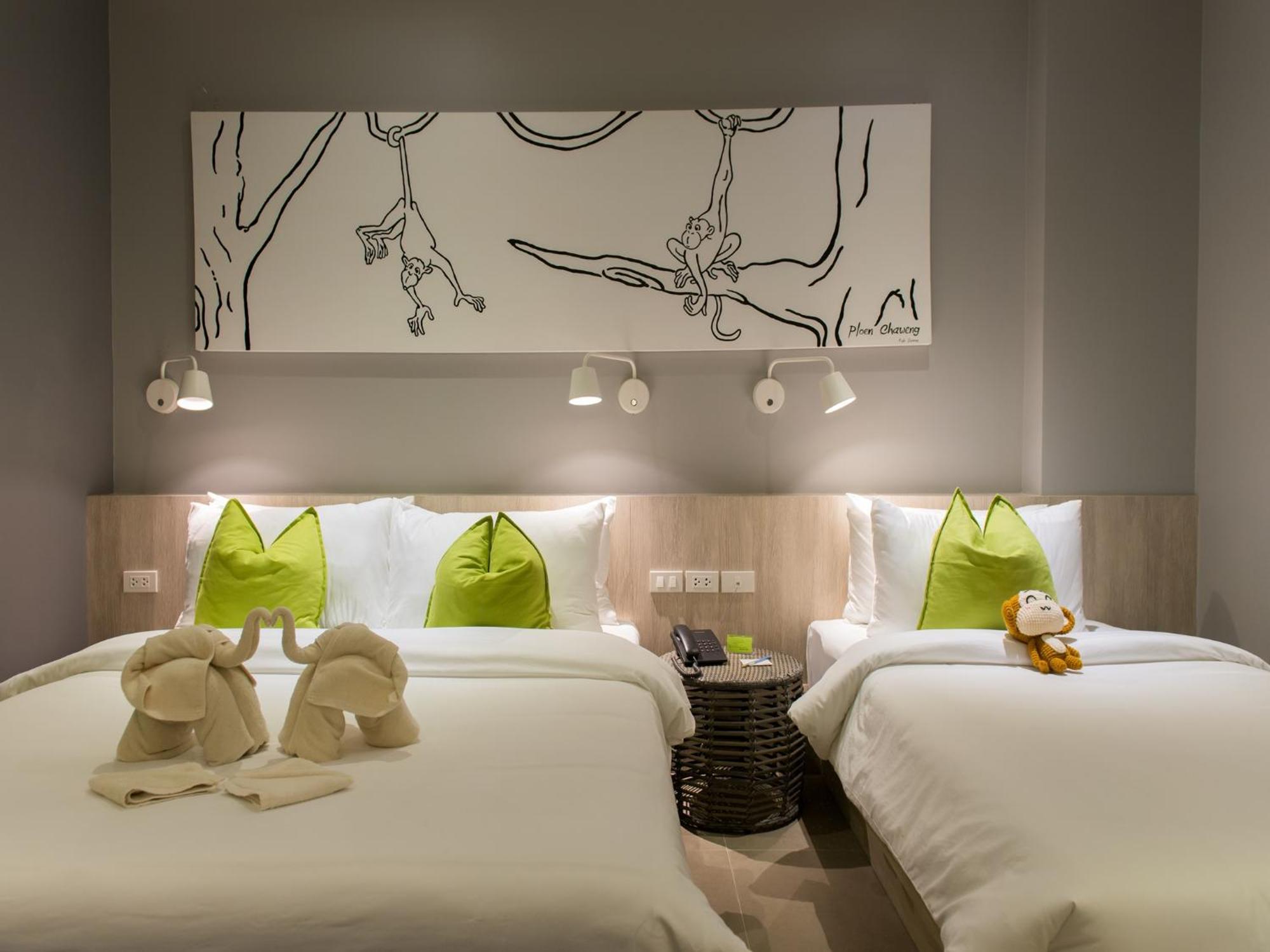 Deluxe Family Room with Free Minibar,1541836588:JPEG