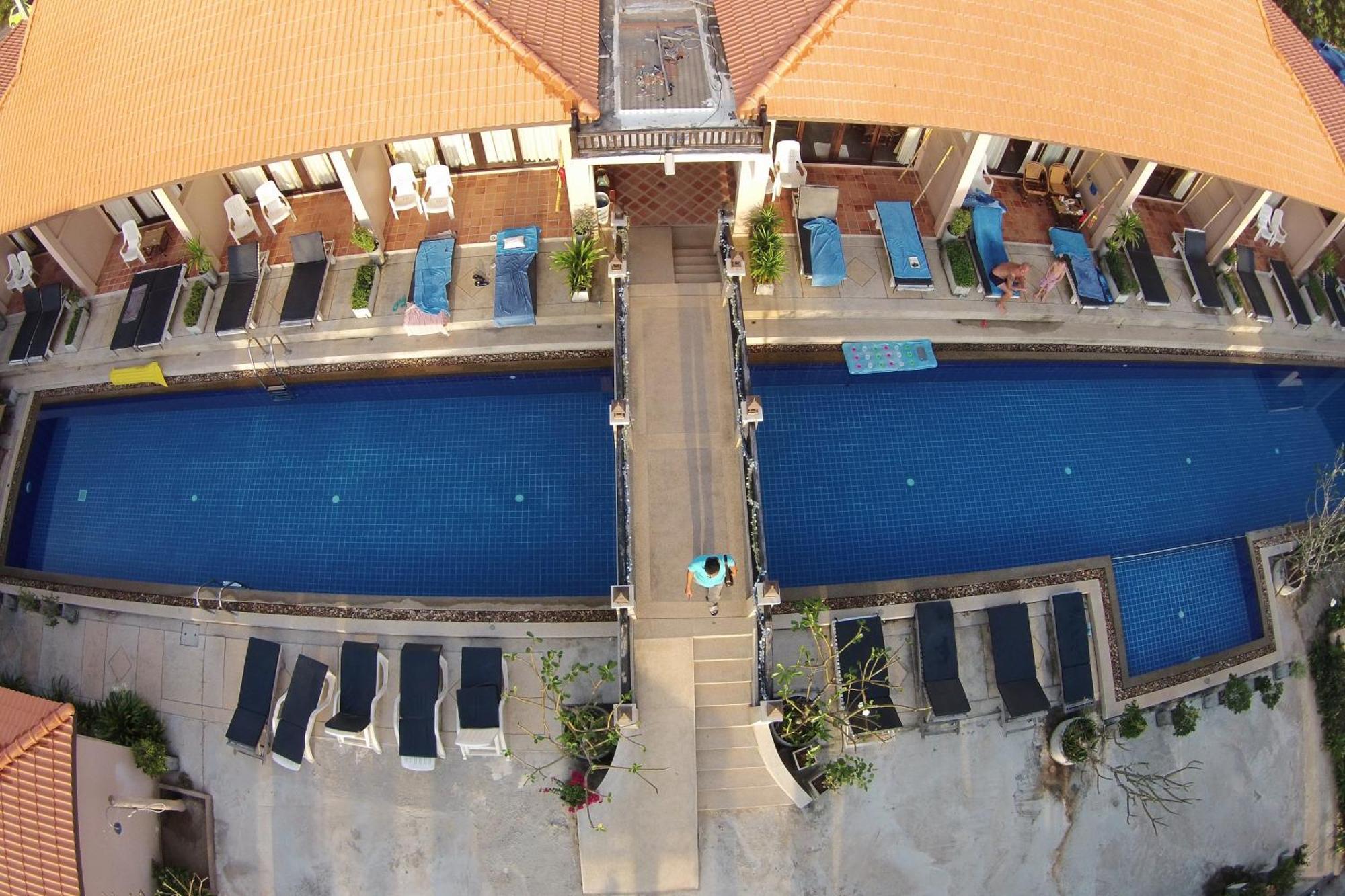 Deluxe Double Room Pool Access