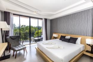 Deluxe Double Room with Balcony,649635198:JPEG