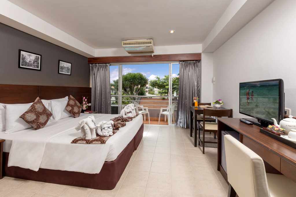 Deluxe Double Room with Balcony