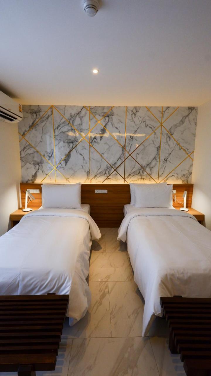 Premier Deluxe (Twin Bed)