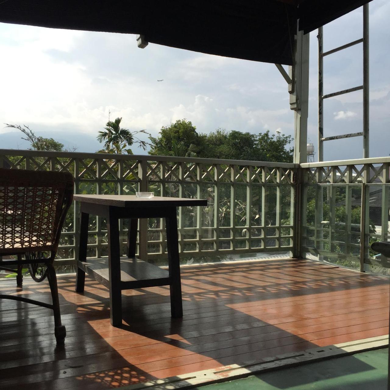 Grand Deluxe Mountain View Room Balcony & Bathtub
