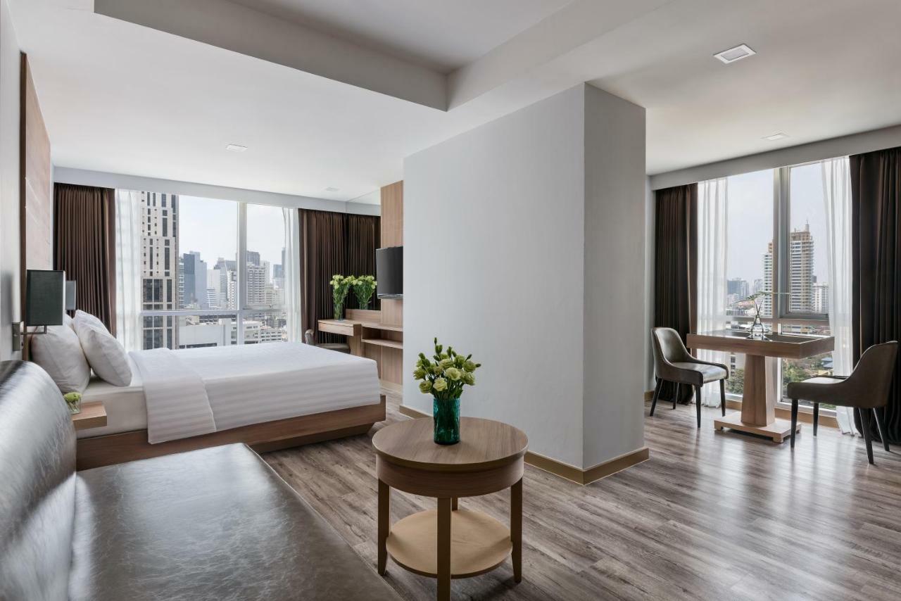 Deluxe Studio,909855403:JPEG