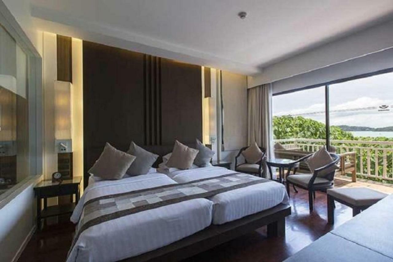 Superior Double or Twin Room with Sea View