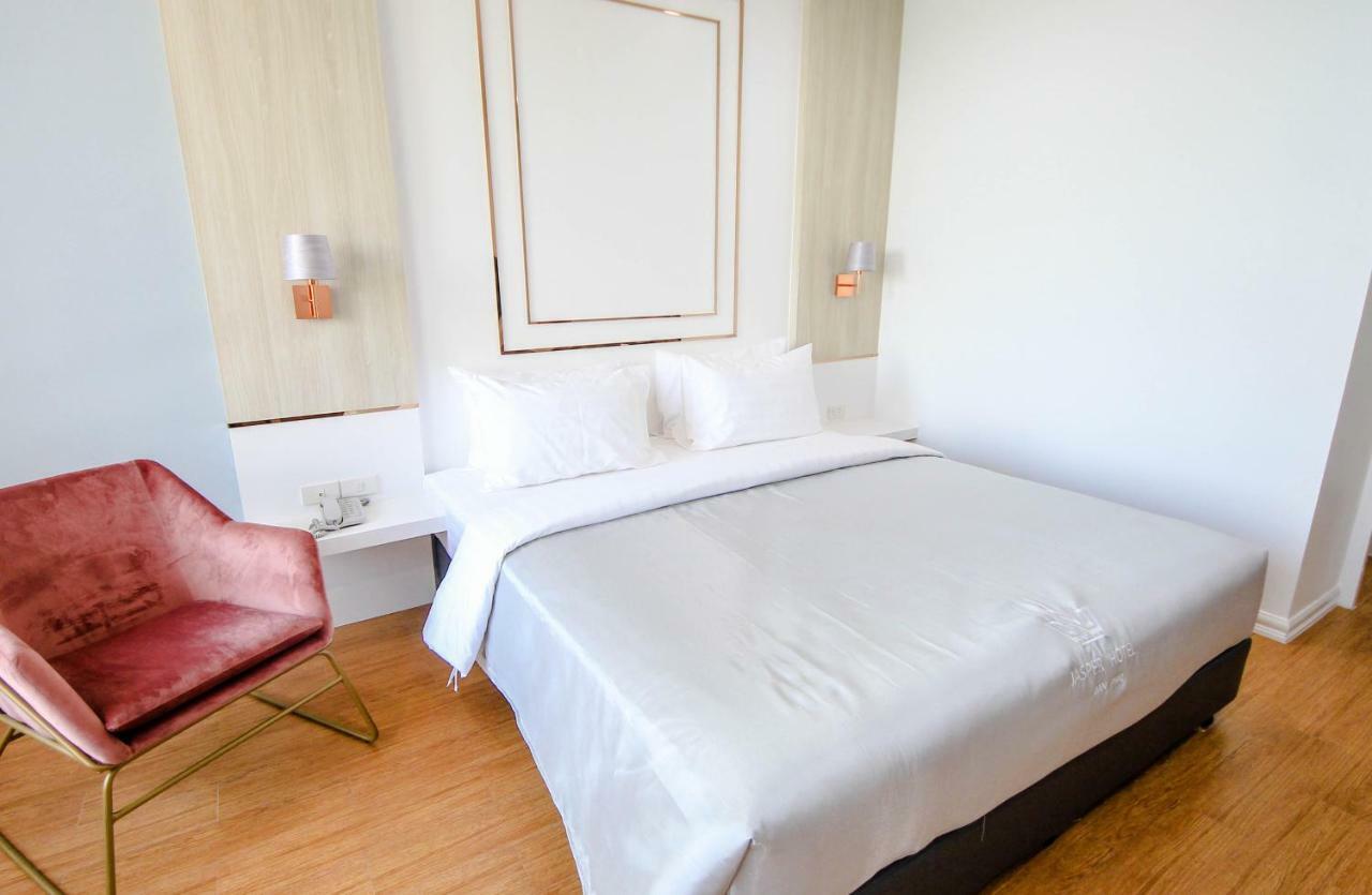 Deluxe King Room,827468798:JPEG