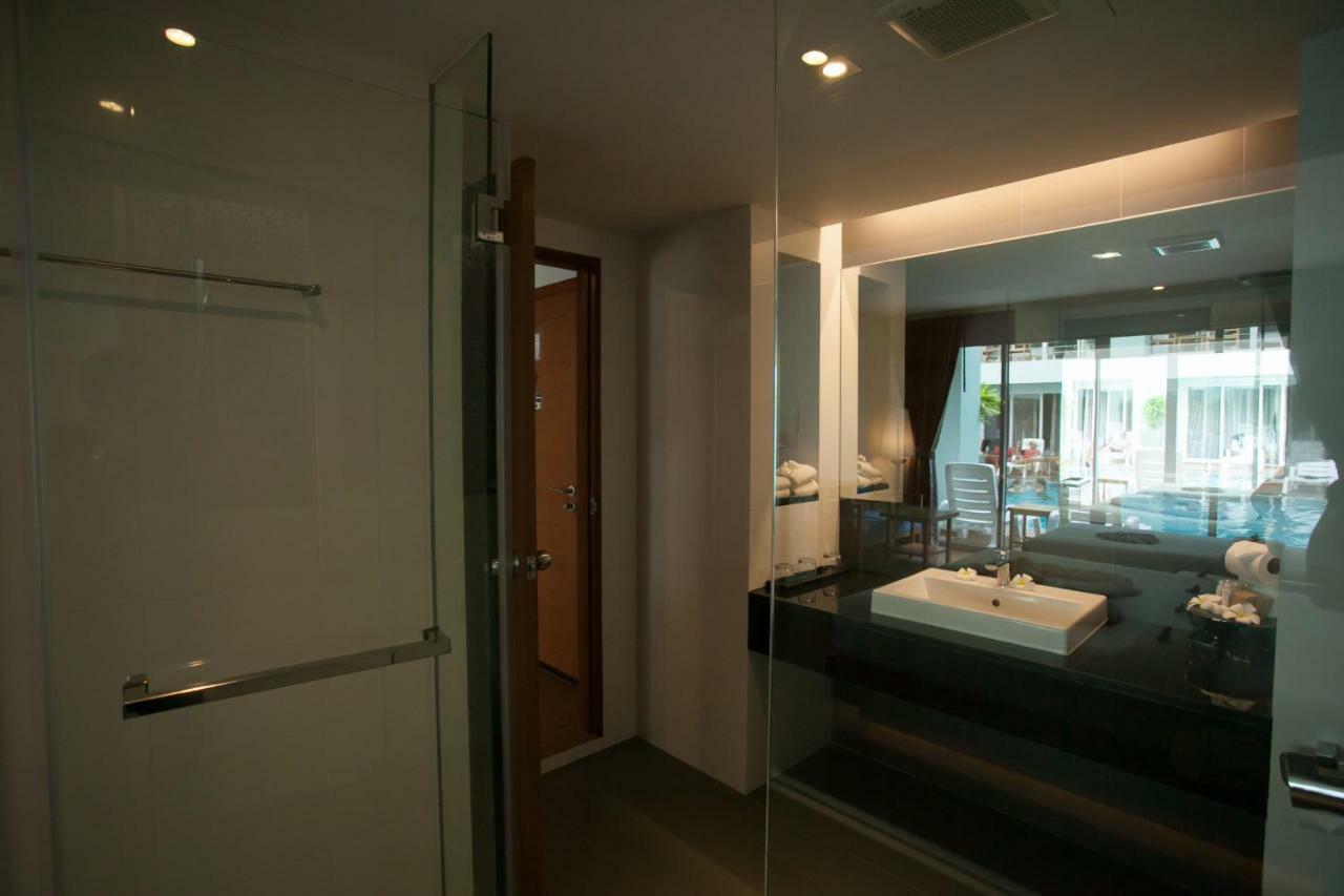 Quarto Duplo Deluxe com Acesso à Piscina