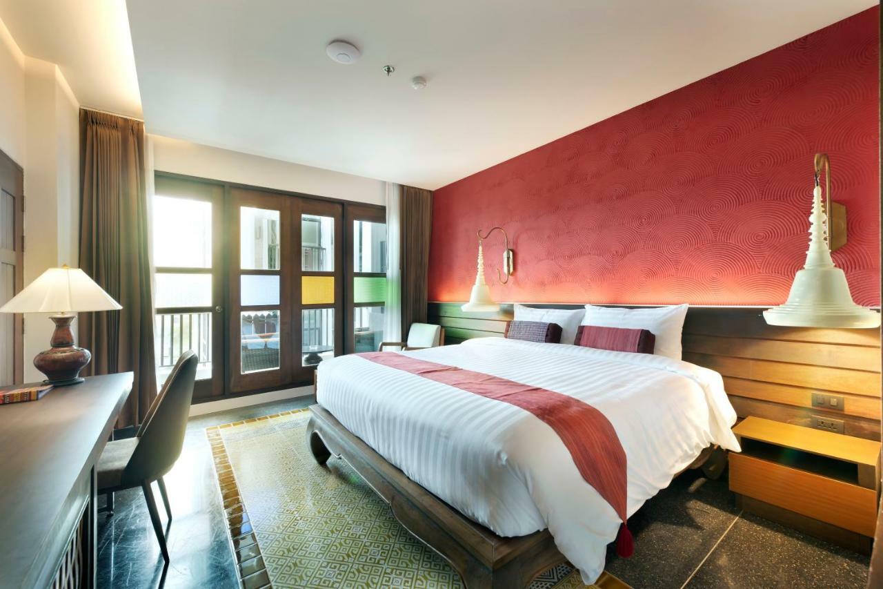 Deluxe Quadruple Room,898220971:JPEG