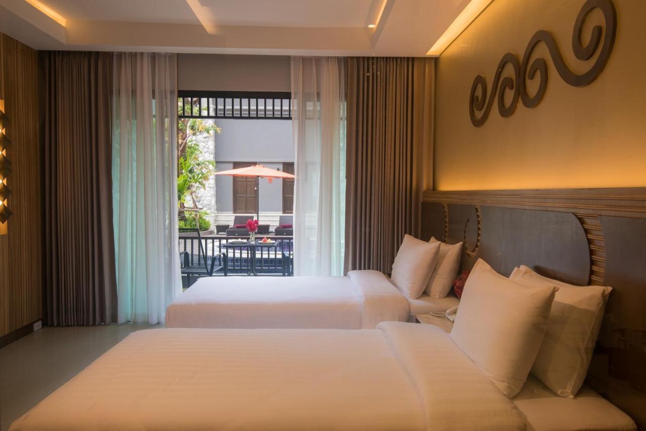 Deluxe Double or Twin Room Pool Access