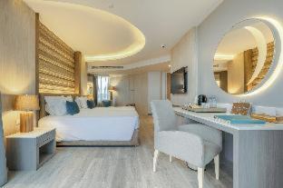 Deluxe Corner Twin Room Sea View