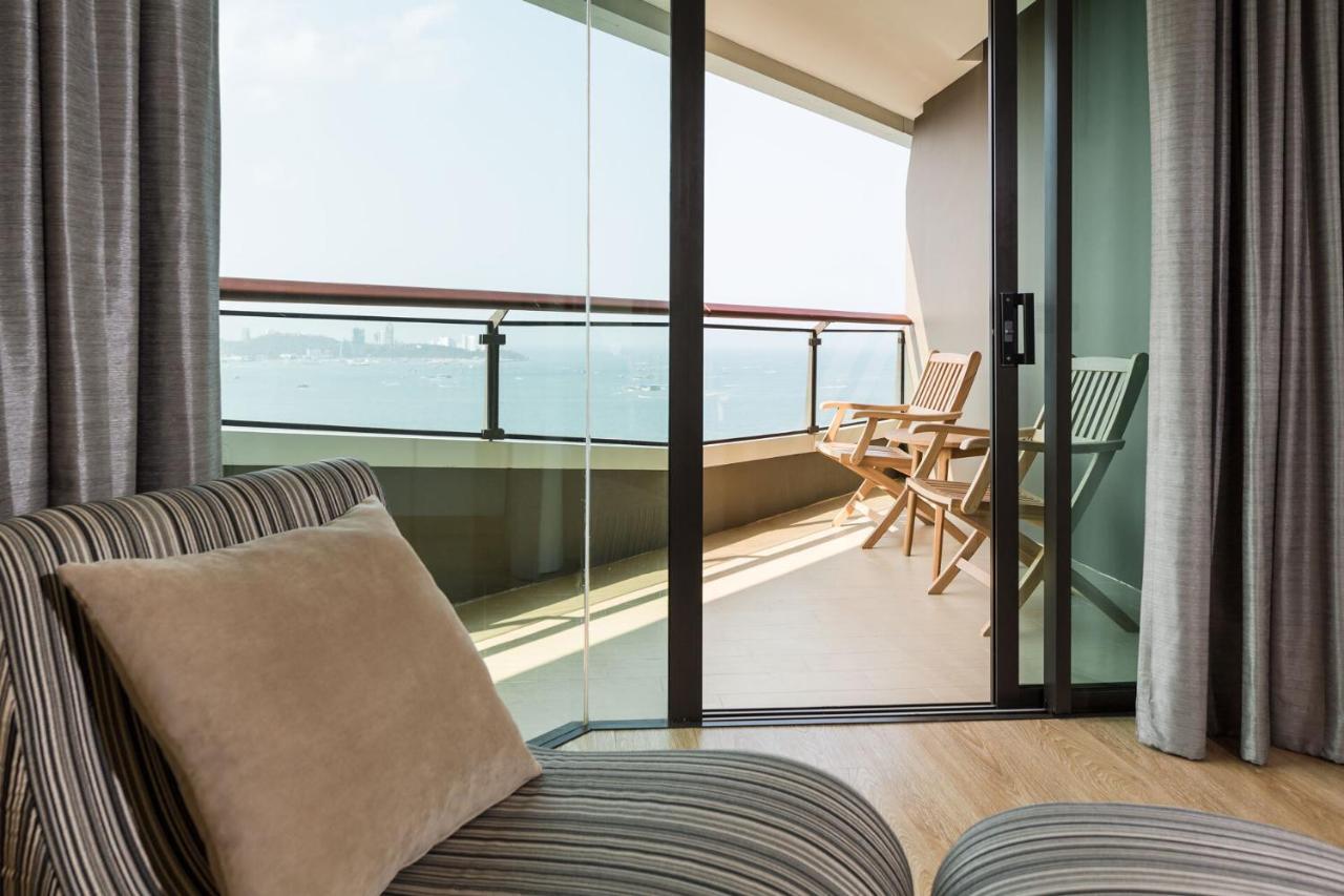 Deluxe Corner Twin Room Sea View