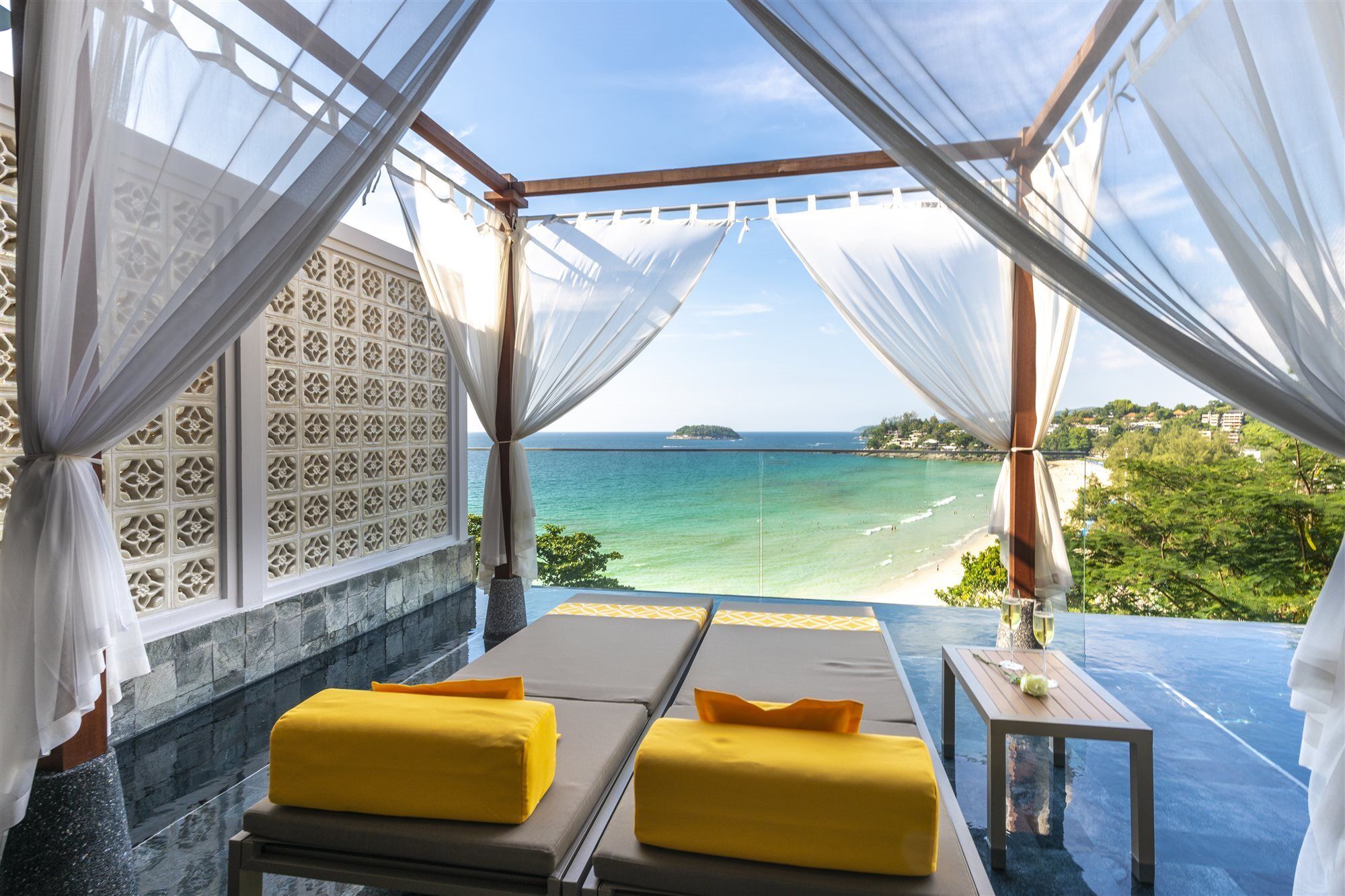 Pool Villa mit Meerblick