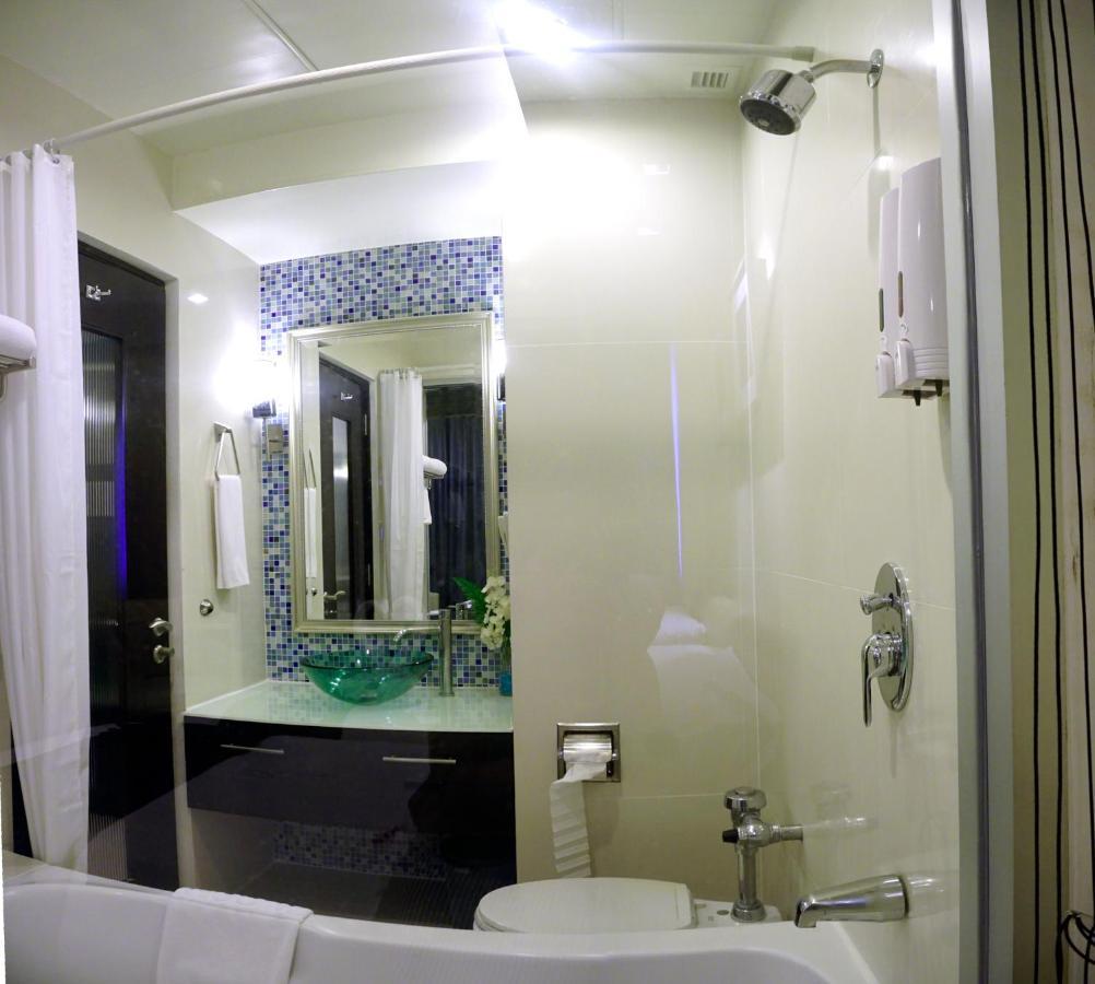 Deluxe Double or Twin Room City View