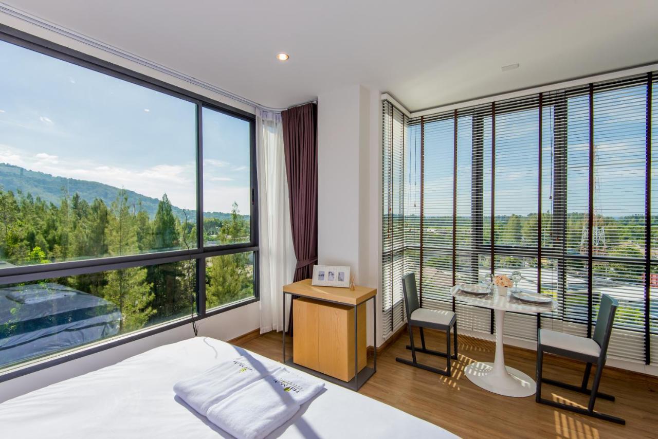 Deluxe One-Bedroom Suite