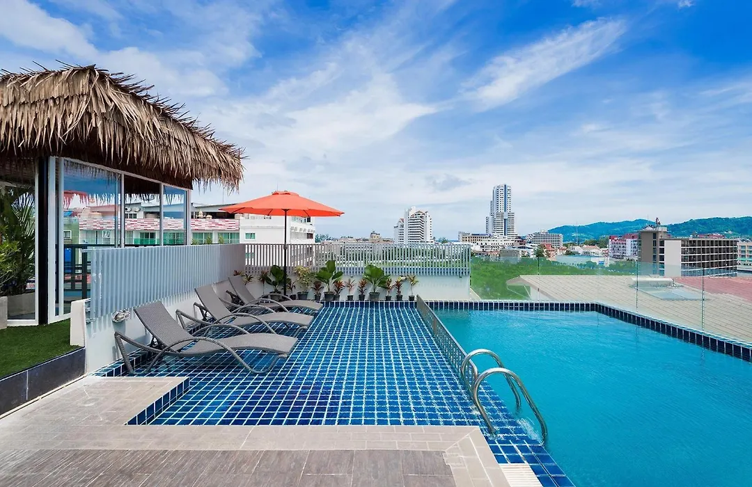 Hallo Patong Hotel - Rooftop Pool - Stunning Mountain Views & Otop Market-1