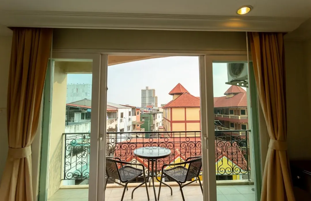 Ivory Palace Hotel-1