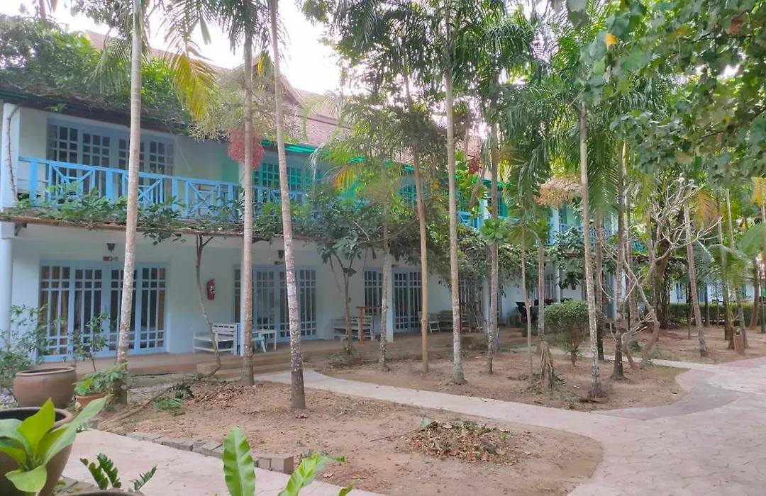 Banana Beach Resort-1