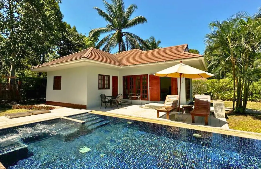 Alisea Pool Villa Aonang-1