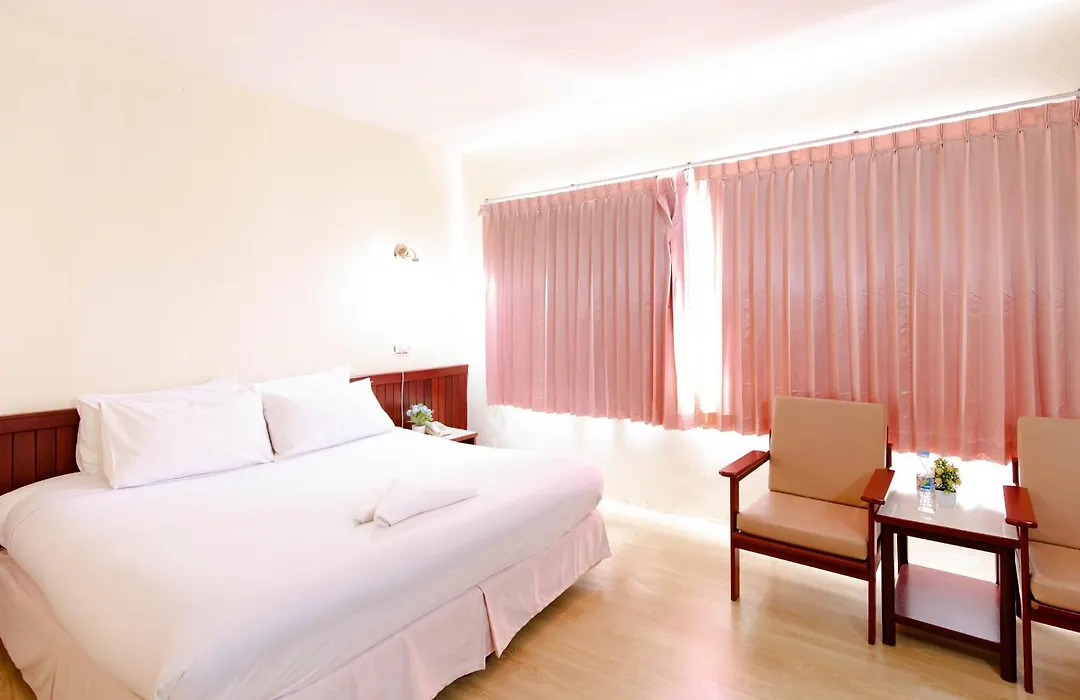 Chumphon Palace Hotel-1
