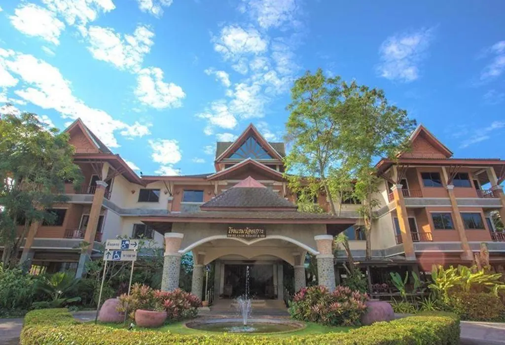 100 Islands Resort & Spa-1