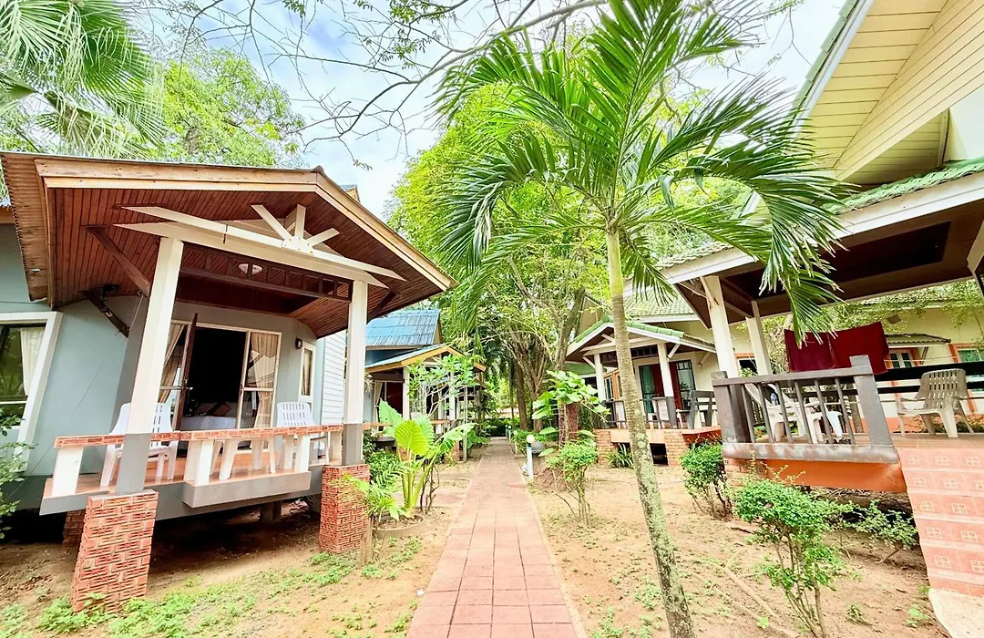 Lanta Palm Beach Resort , Beach Bungalow - Koh Lanta-1
