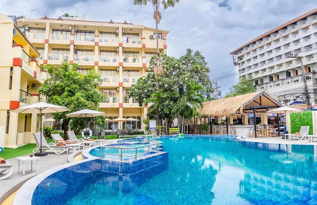 Mermaid Beach Resort - 100M To Beach, Saltwater Pool & Beergarden-1