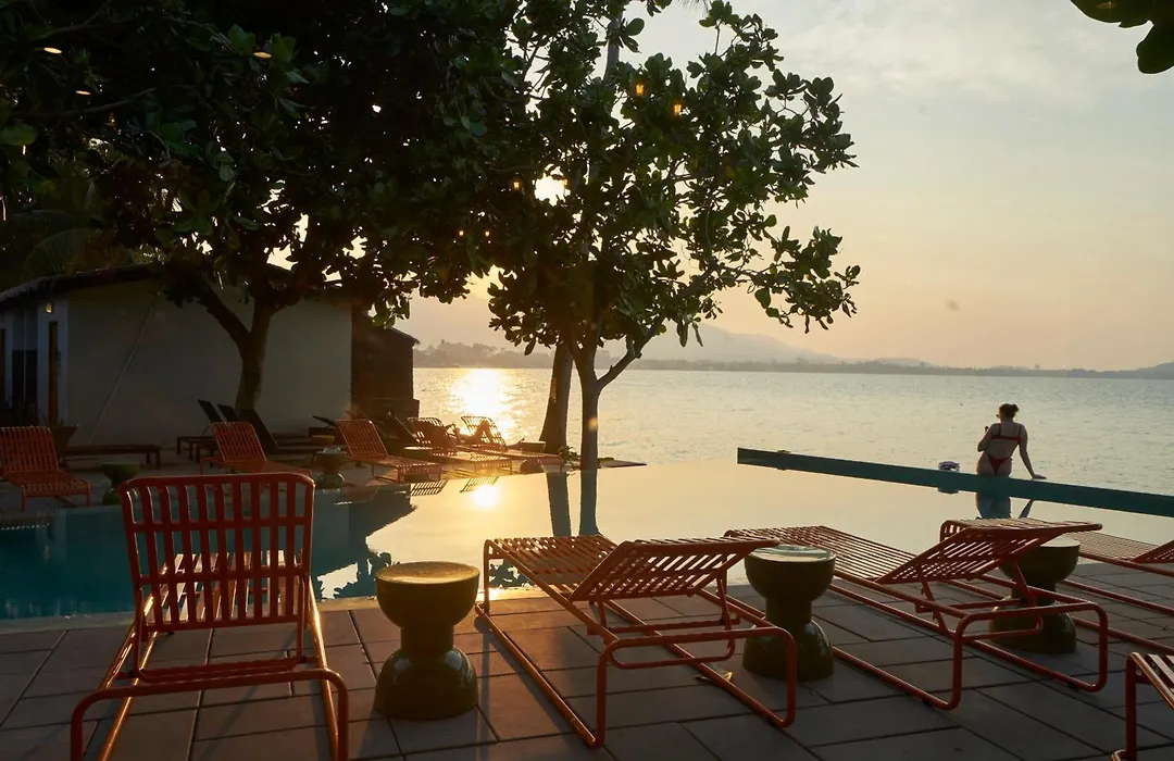 Escape Beach Resort - New Look&Improved-1